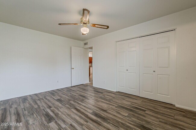 Building Photo - 5136 E Evergreen St