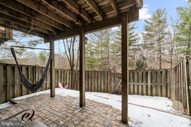 Basement Private Patio - 6908 Compton Valley Ct