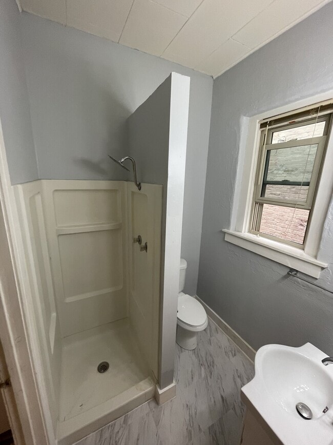 Building Photo - Sunflower Estate LLC