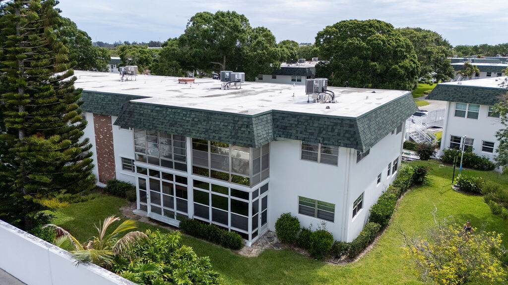 Building Photo - 2800 Indian River Blvd