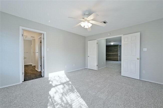 Building Photo - 1311 Tetbury Ln