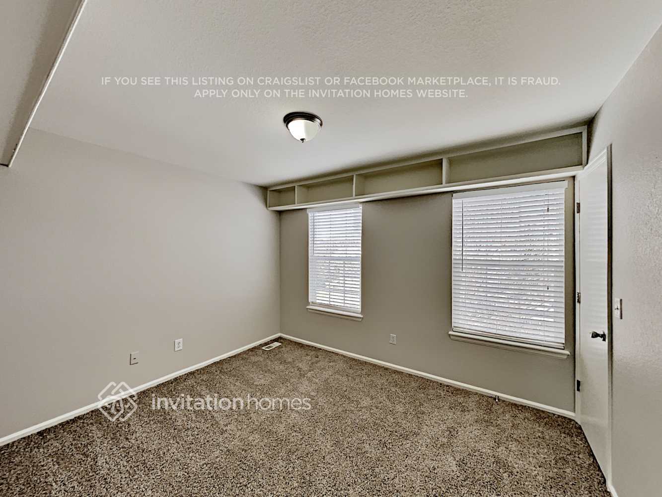 Building Photo - 3289 Blue Grass Cir