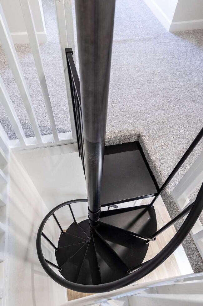 Building Photo - "COMING SOON" Stunning Remodeled Patio Hom...