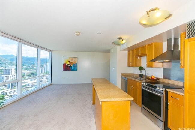 Building Photo - 1296 Kapiolani Blvd