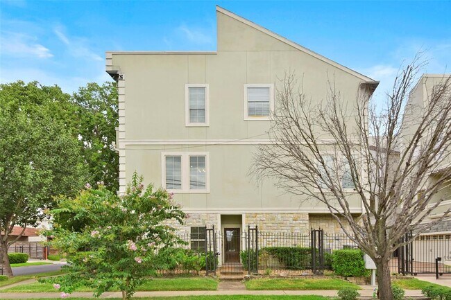 Primary Photo - 4501 Crawford St