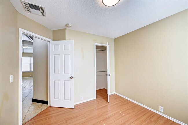 Building Photo - 14918 Sugar Crystal Ct