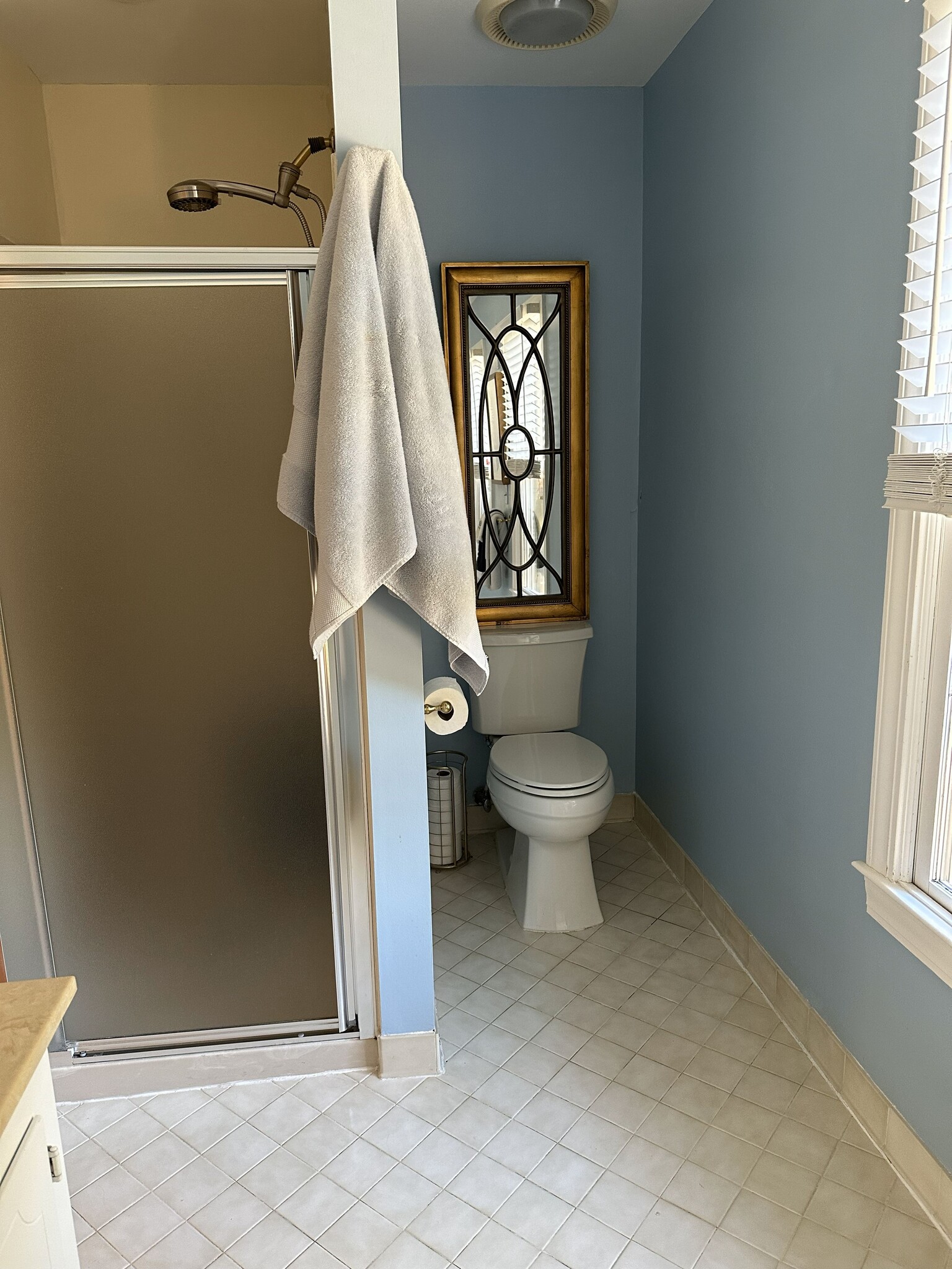 Master Bath - 927 blue crab way