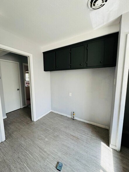 Building Photo - 15318 Whitcomb