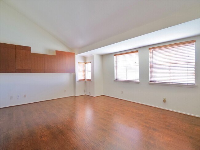 Building Photo - 1103 Dulles Ave