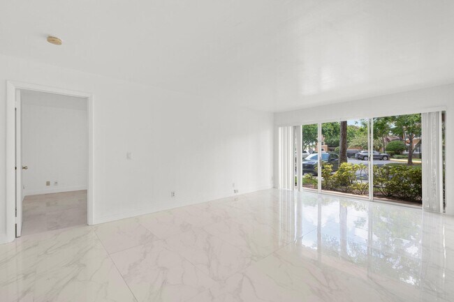 Building Photo - 9055 Wiles Rd