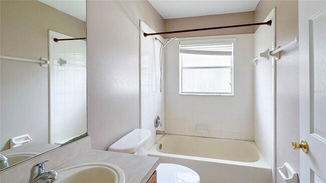 Building Photo - 2313 Ole Hickory Dr