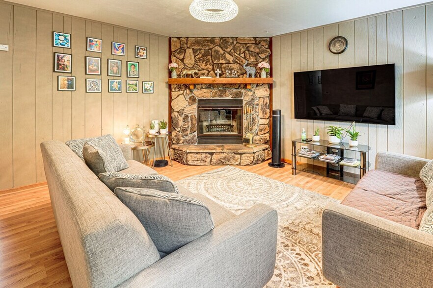 Building Photo - 117 Marryat Pl