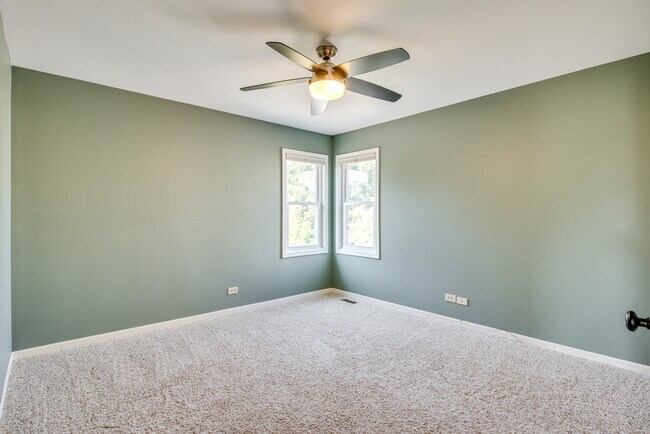 Building Photo - 3631 Falkner Dr