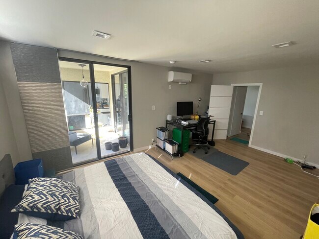 Building Photo - 8380 Waring Ave