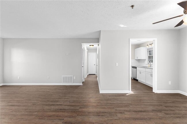 Building Photo - 295 E Burns Ct SW