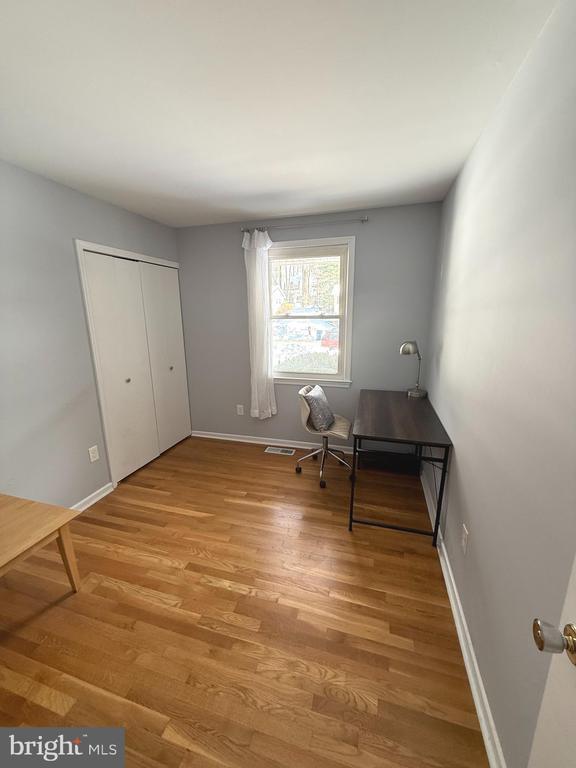 Building Photo - 1716 Pine Valley Dr