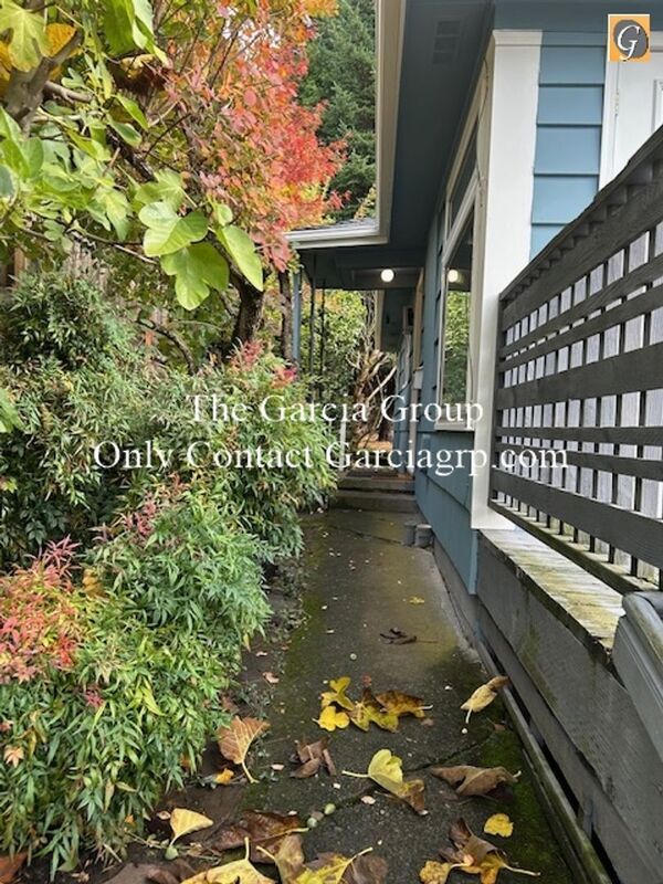 Building Photo - 3326 SE 28th Pl