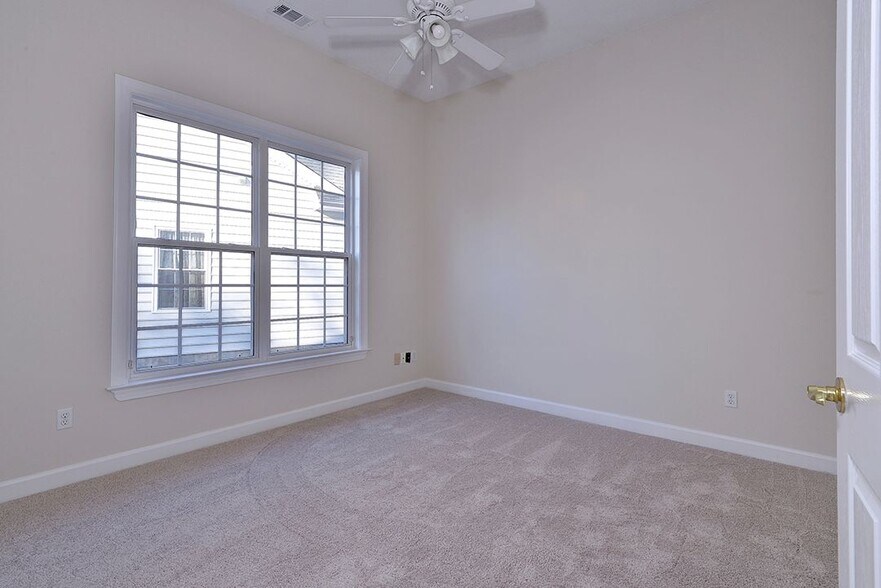 Building Photo - 6356 Glen Wilton Ln