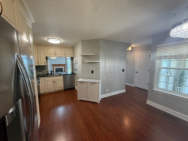 Building Photo - 230 Woodstone Cir