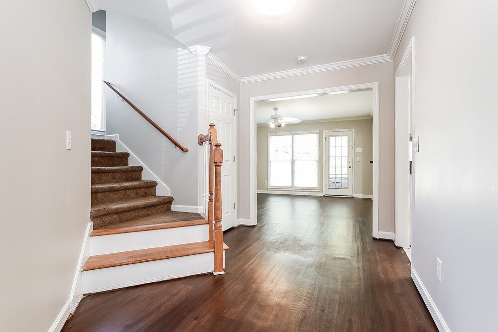 Building Photo - 2965 Lenora Springs Dr