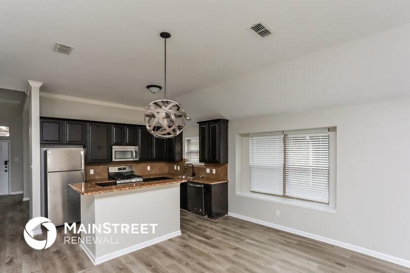 Building Photo - 208 Starlight Dr