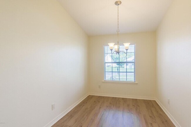 Building Photo - The Hammocks Phase I Pool Home-Lynn Haven