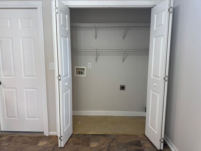 Building Photo - Beautiful home in Tucker Creek