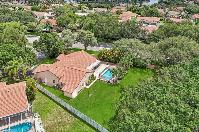 Building Photo - 13100 NW 11th Dr