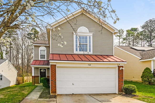 Primary Photo - 920 Almora Dr