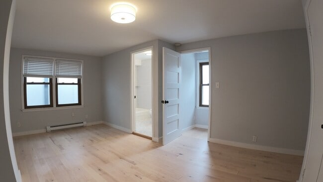 Building Photo - 4219 N Albany Ave