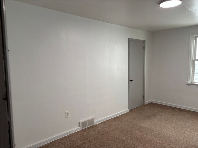 Building Photo - 104 Sewickley Ave