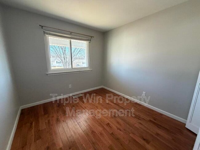 Building Photo - 5243 Ville Maria Ln