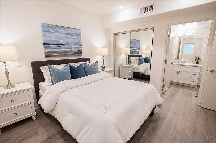 Building Photo - 3128 Canon St