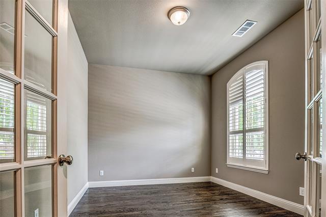 Building Photo - 534 Evergreen Dr