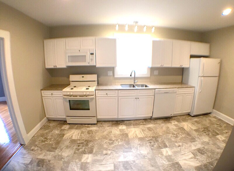 Building Photo - 48 Nesbit Avenue