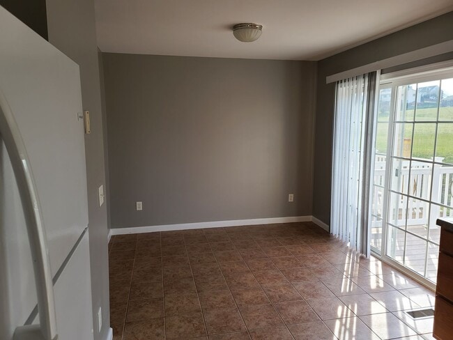 Building Photo - 3 Bedroom Townhome for Rent in Waynesboro