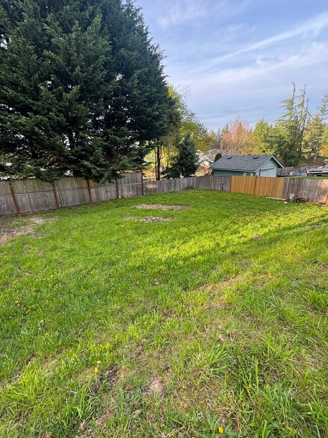 Building Photo - 2 BEDROOM 1 BATH MOBILE HOME FOR RENT