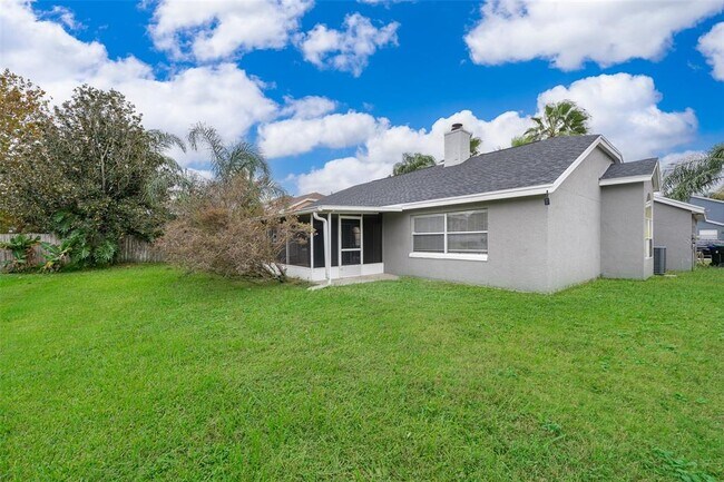 Building Photo - 2425 Rolling Broak Dr