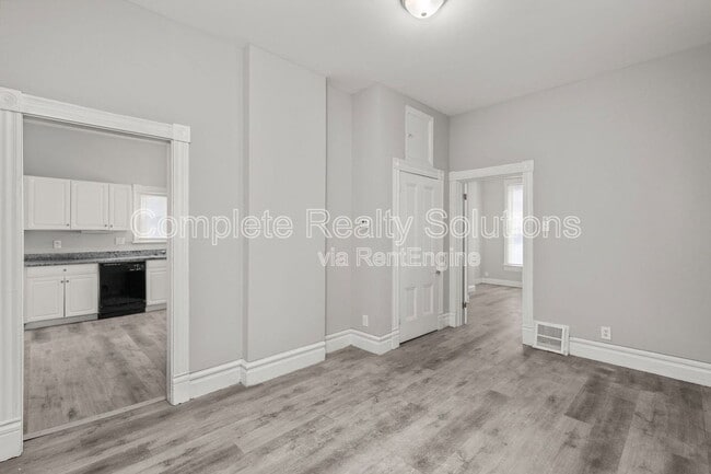 Building Photo - 4035 Schiller Pl