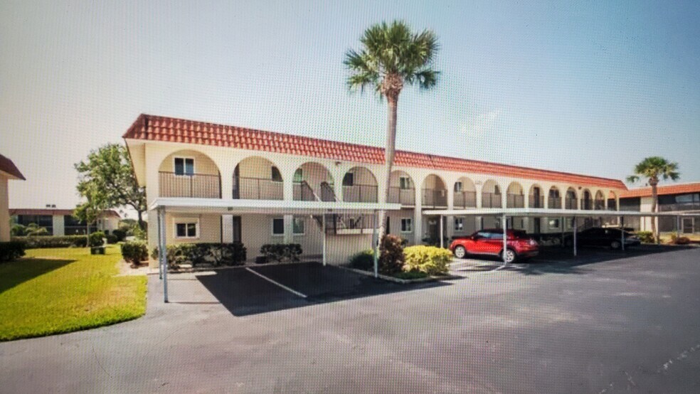 Building Photo - 201 Saint Lucie Ln