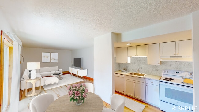 Building Photo - 115 W Lawrence Ave