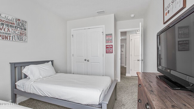 Building Photo - 7450 Shadow Lake Dr