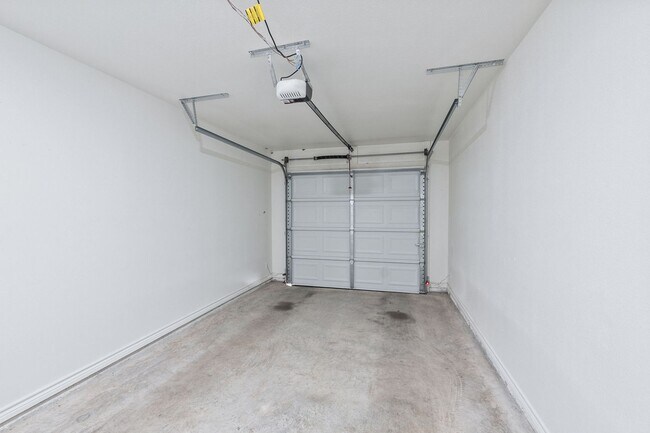 Building Photo - PM1-HH1803 Emma Naylor Ct