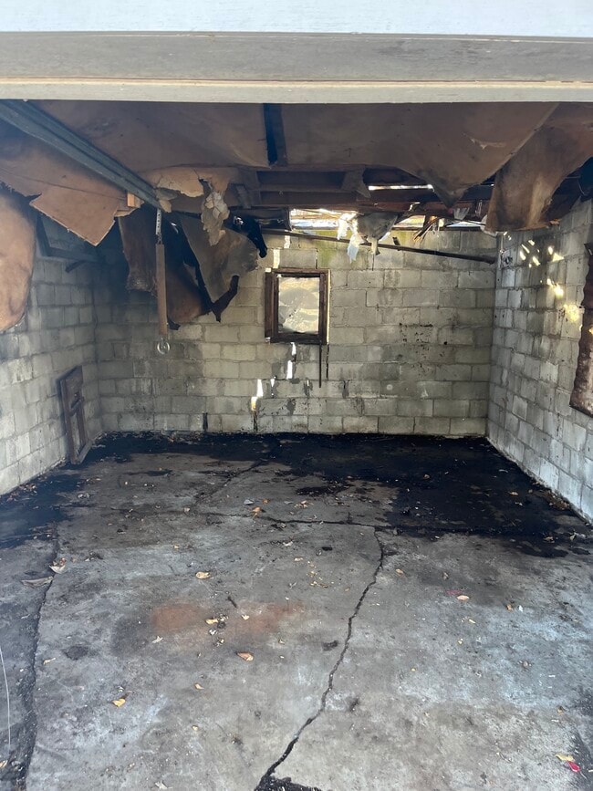 Building Photo - 335 N Fairmont Ave