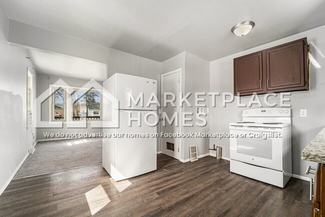 Building Photo - 5993 John Daly St