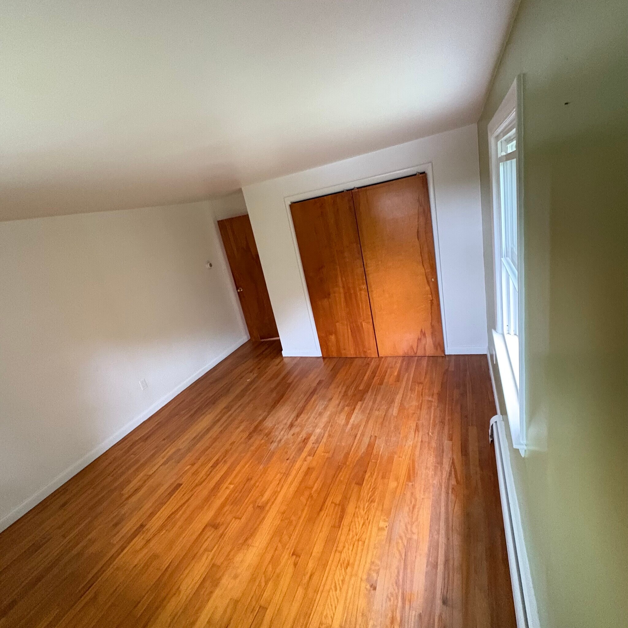 Building Photo - 15 Acer Heights Rd