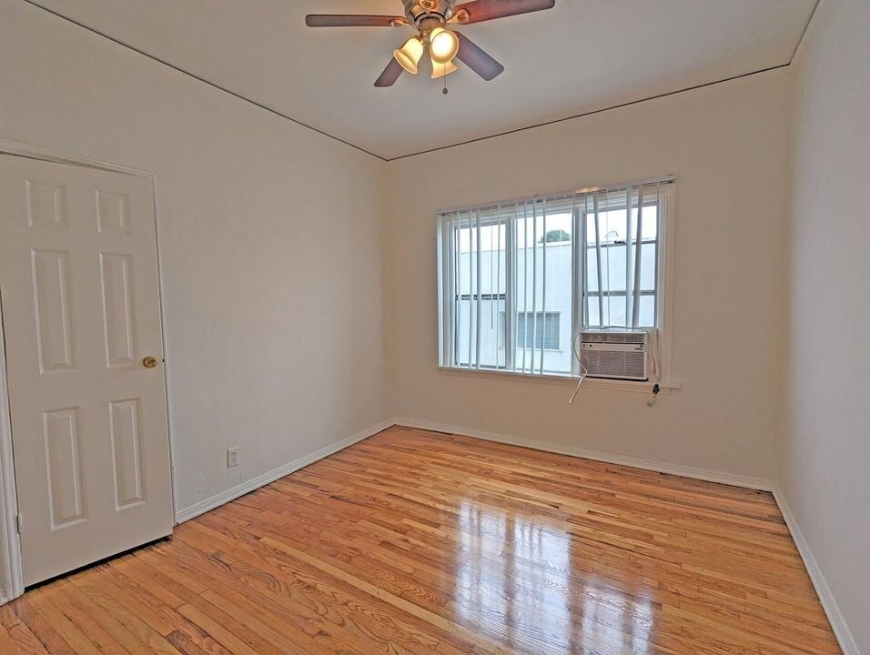 Building Photo - 1200 N Gardner St