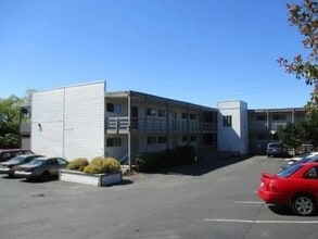 Building Photo - 809 Gaines St