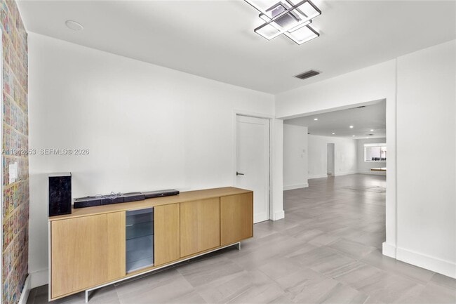 Building Photo - 3855 SW 1st St