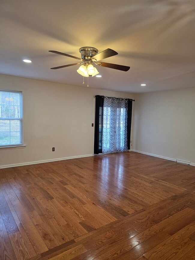 Building Photo - Bay Tree Neighborhood in Dover